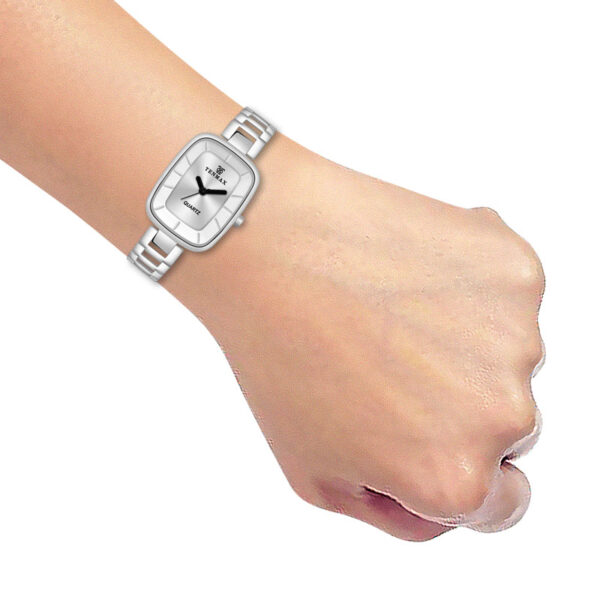 Tenmax Steeluxe Quartz Analog 1038 Silver Dial Steel Watch For Girls
